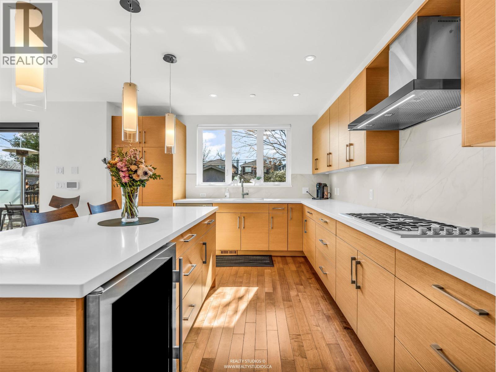 132 W 22nd Avenue, Vancouver, British Columbia  V5Y 2G1 - Photo 10 - R3104116