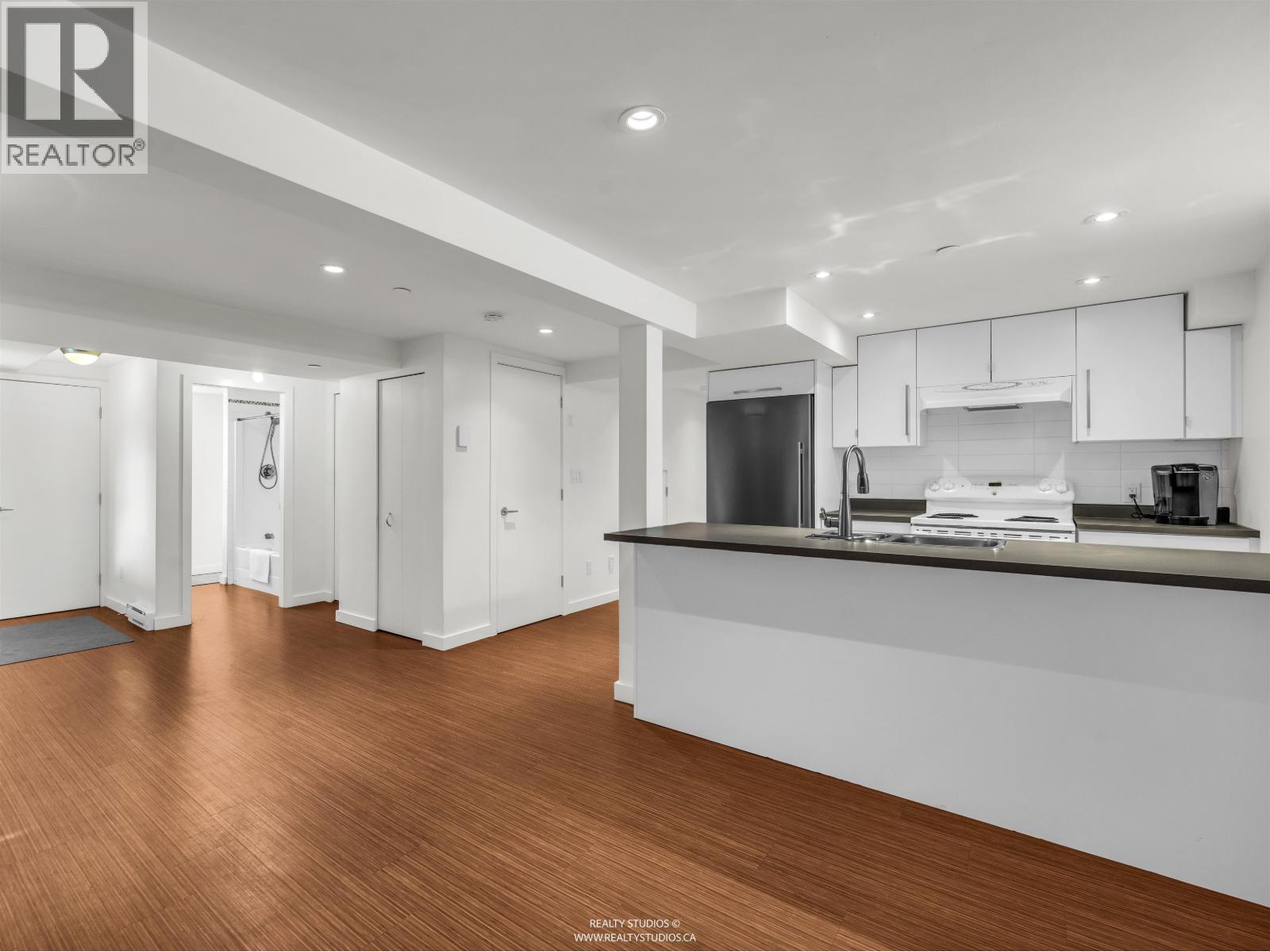 132 W 22nd Avenue, Vancouver, British Columbia  V5Y 2G1 - Photo 28 - R3104116