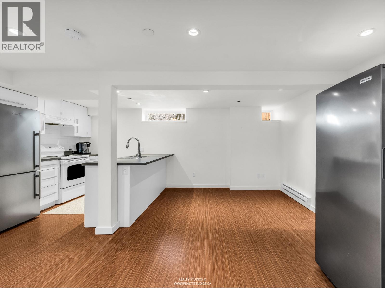 132 W 22nd Avenue, Vancouver, British Columbia  V5Y 2G1 - Photo 30 - R3104116