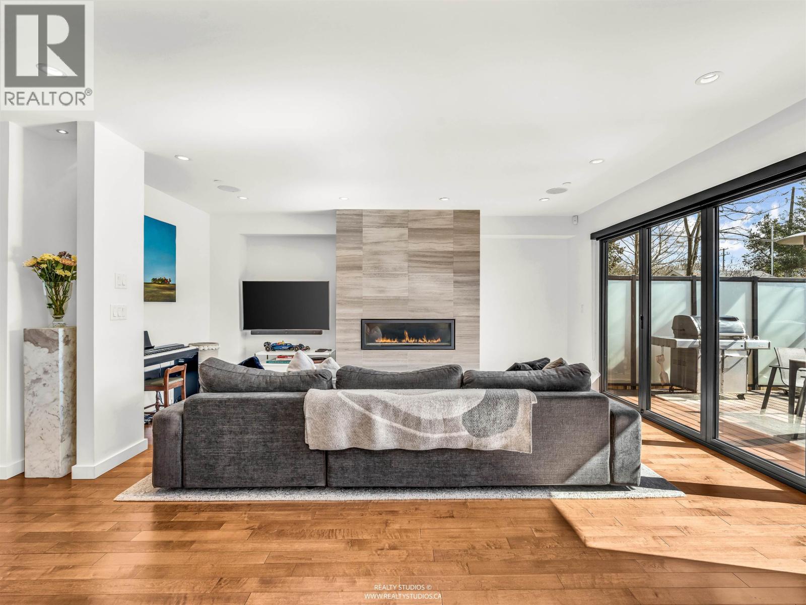 132 W 22nd Avenue, Vancouver, British Columbia  V5Y 2G1 - Photo 7 - R3104116