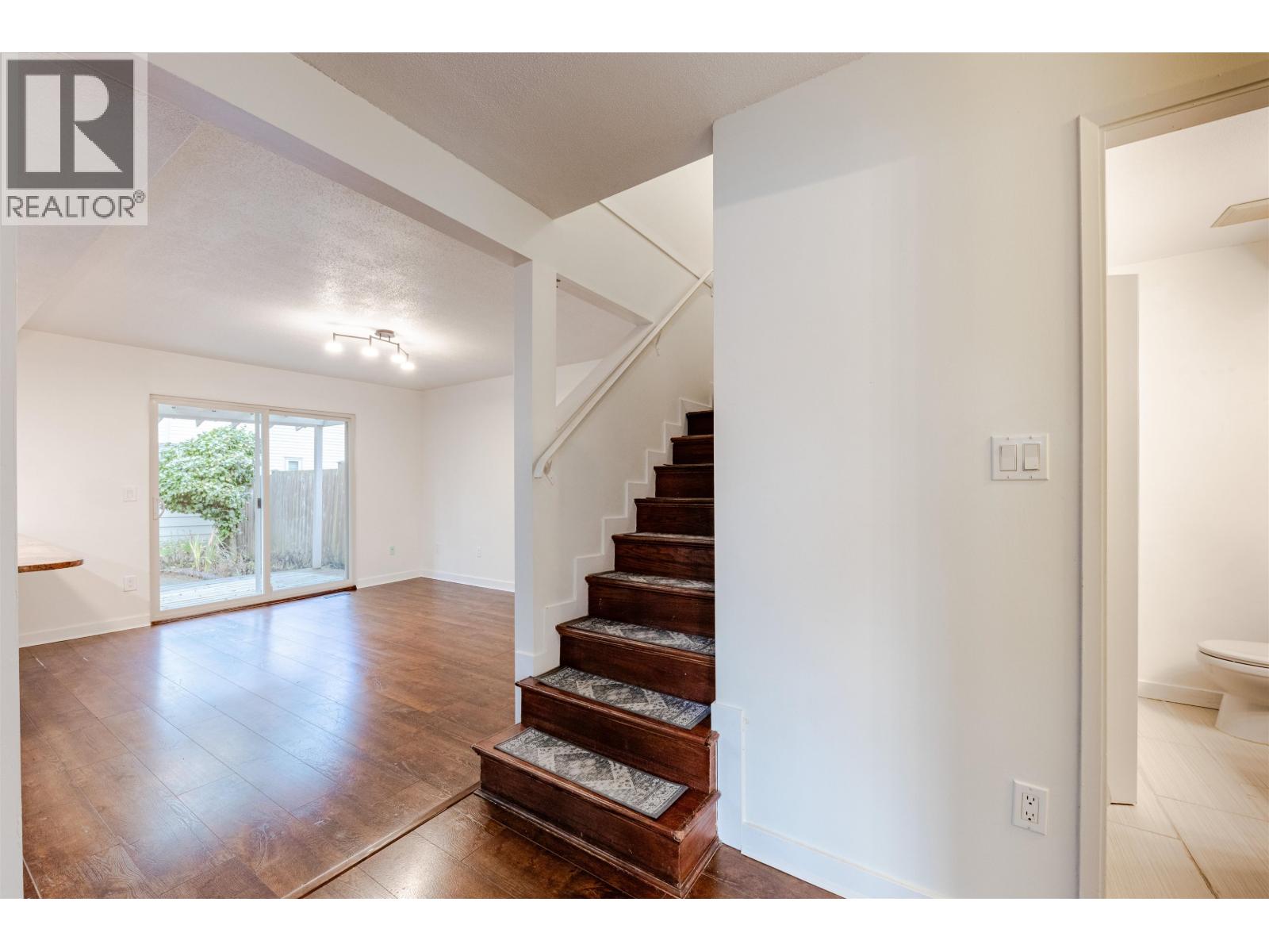 8008 Ash Street, Richmond, British Columbia  V6Y 3H8 - Photo 18 - R3104130