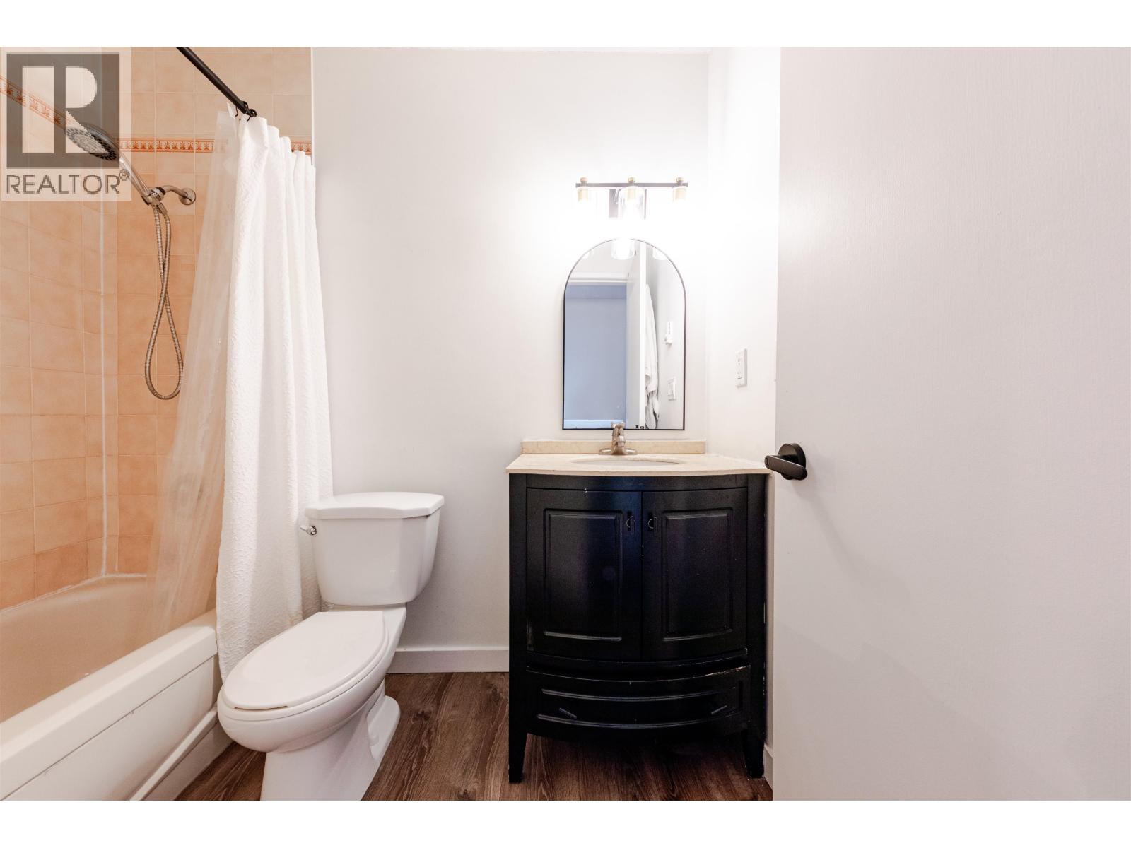 8008 Ash Street, Richmond, British Columbia  V6Y 3H8 - Photo 24 - R3104130