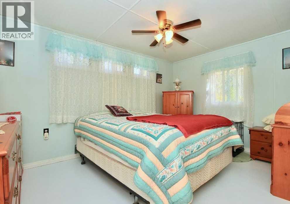 217 Mcleod Street, Ferintosh, Alberta  T0B 1M0 - Photo 7 - A2288589