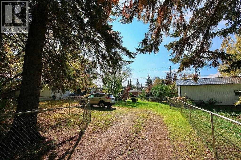 217 Mcleod Street, Ferintosh, Alberta  T0B 1M0 - Photo 8 - A2288589