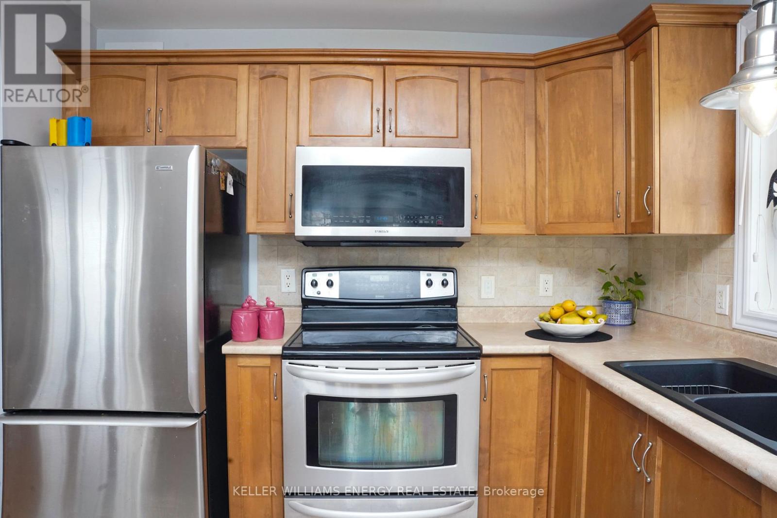 11 Morning Star Street, Petawawa, Ontario  K8H 0A1 - Photo 12 - X12926662