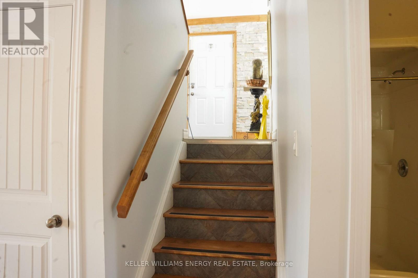 11 Morning Star Street, Petawawa, Ontario  K8H 0A1 - Photo 32 - X12926662