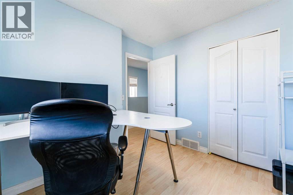 126 Erin Road Se, Calgary, Alberta  T2B 2W8 - Photo 30 - A2296307