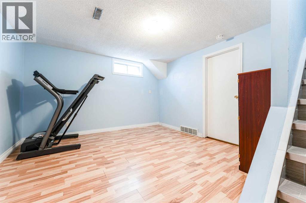 126 Erin Road Se, Calgary, Alberta  T2B 2W8 - Photo 40 - A2296307