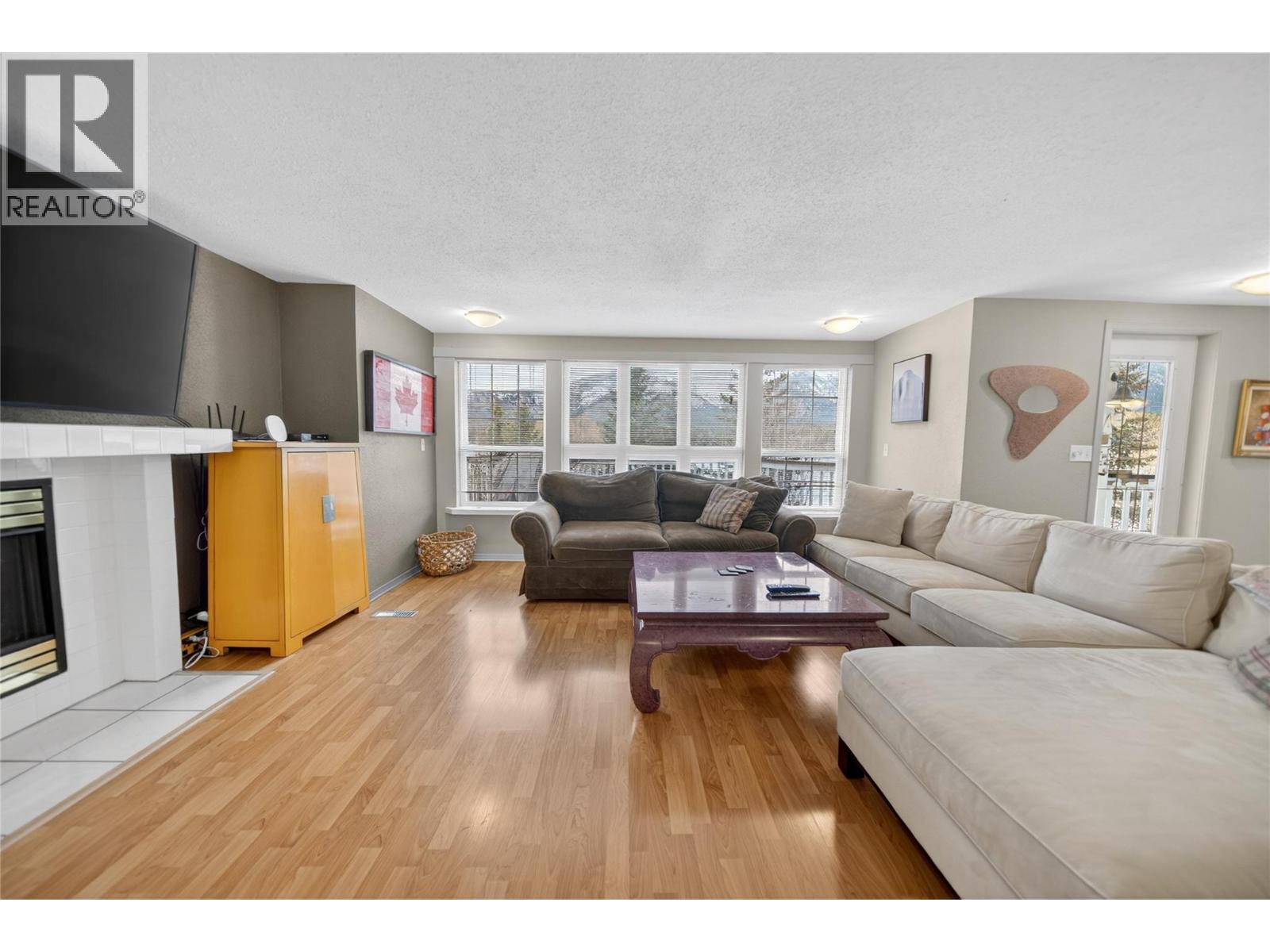 6516 Tie Lake Road, Jaffray, British Columbia  V0B 1T0 - Photo 3 - 10380198