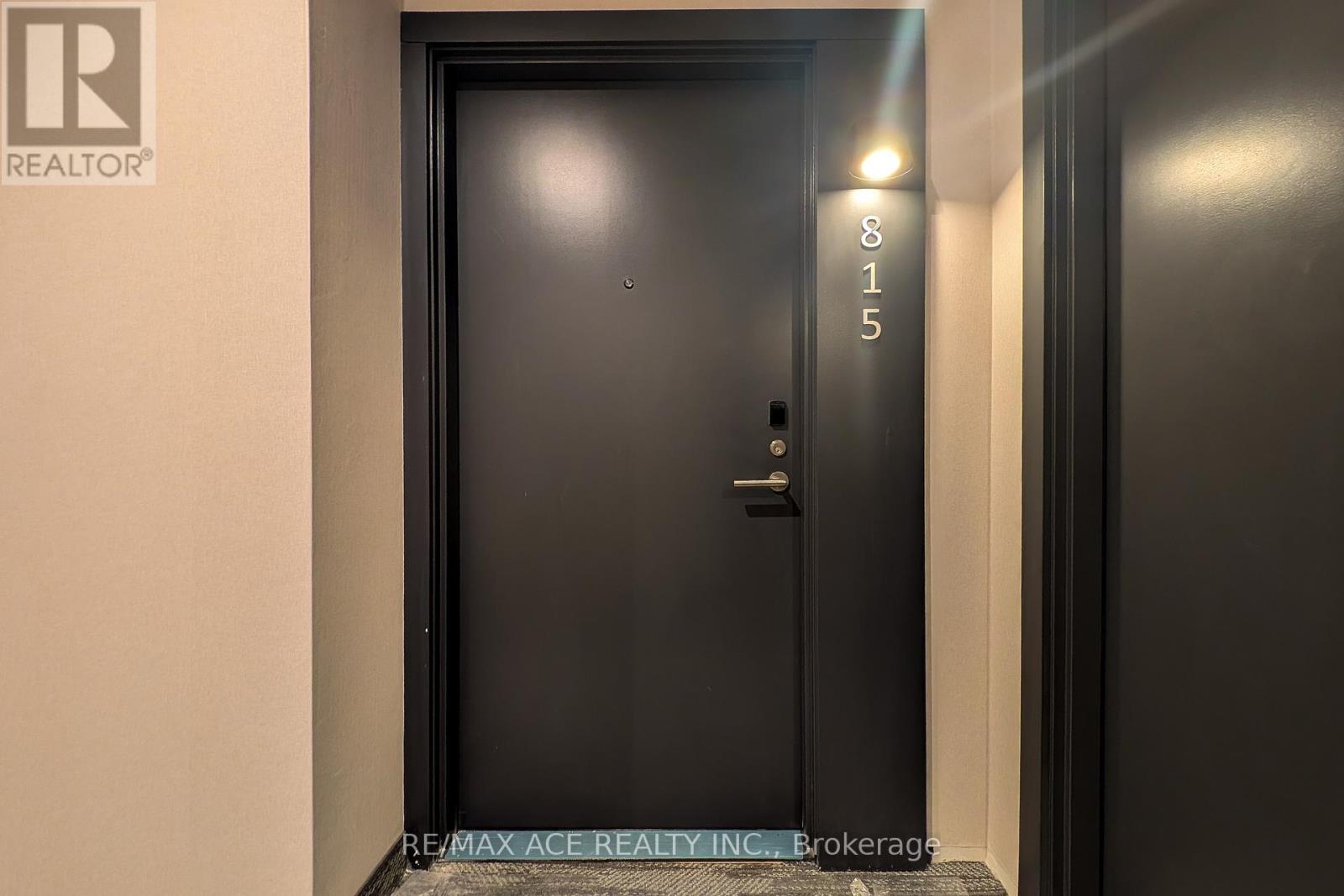 815 - 180 Front Street E, Toronto, Ontario  M5A 0A9 - Photo 2 - C12926632