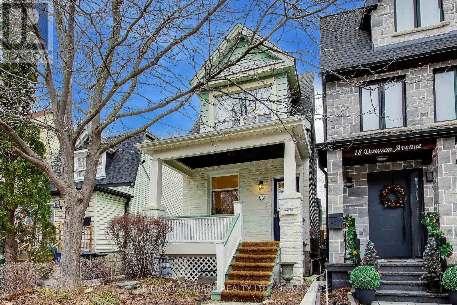 16 DAWSON AVENUE, Toronto, Ontario