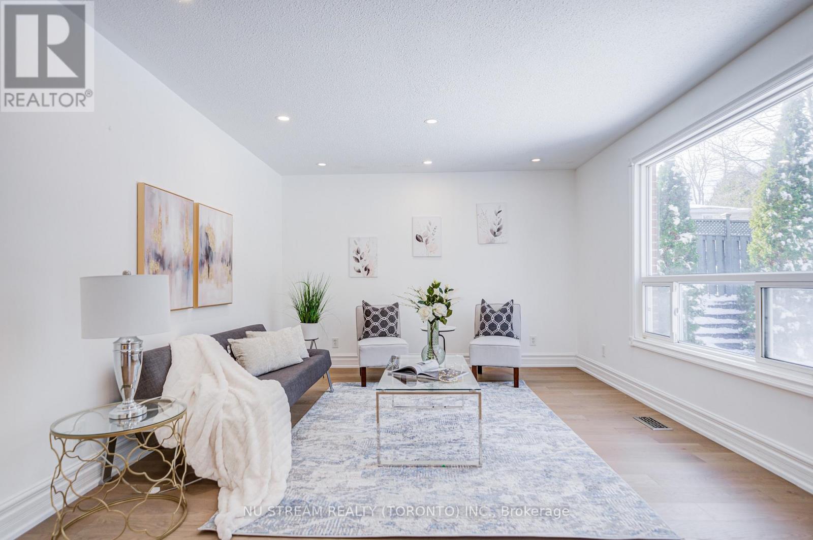 8 Hemingway Crescent, Markham, Ontario  L3R 2A4 - Photo 30 - N12926646