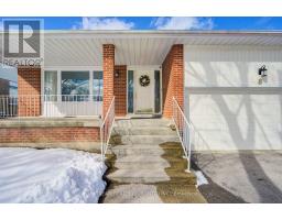 8 HEMINGWAY CRESCENT, Markham, Ontario
