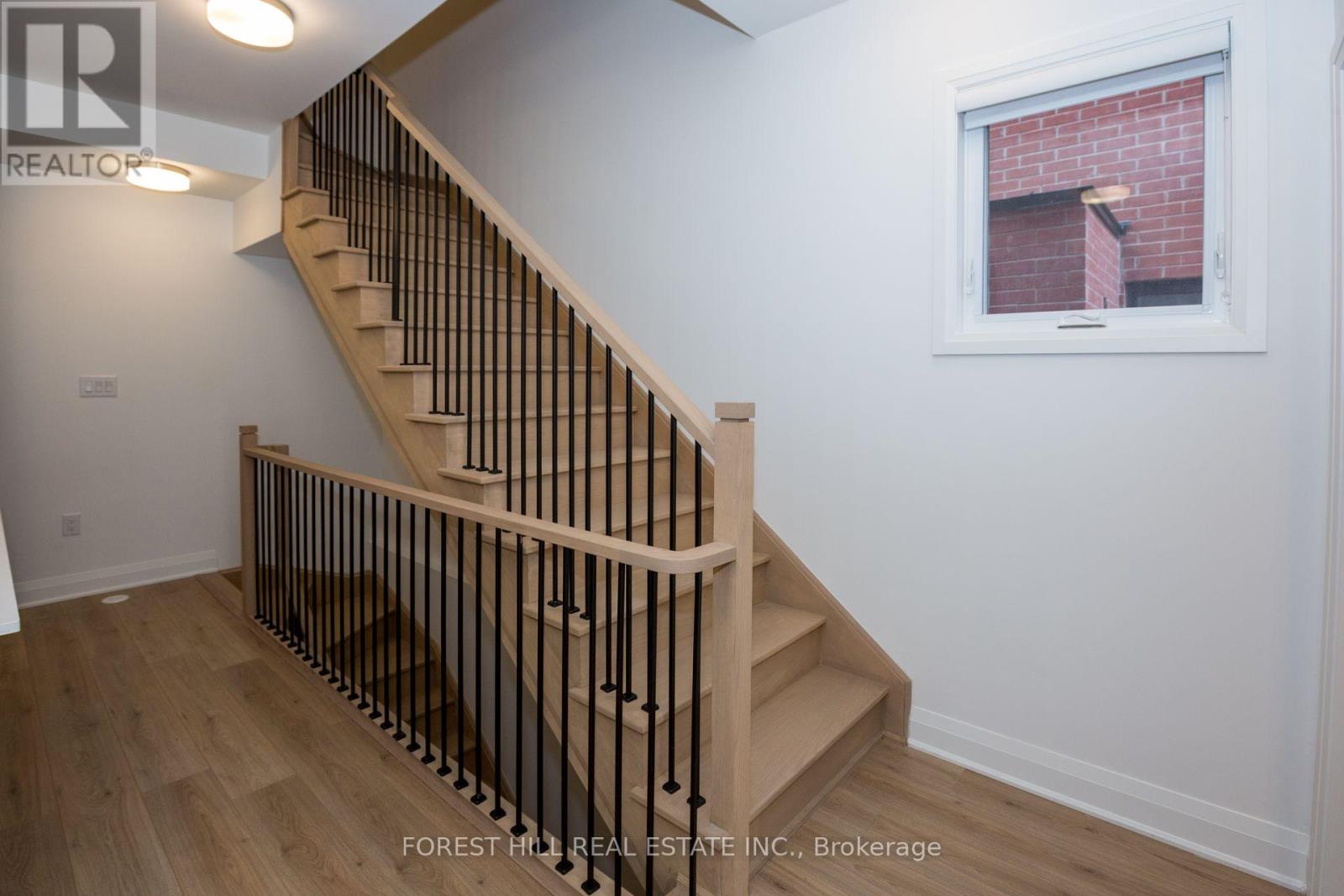 138 Alton Crescent, Vaughan, Ontario  L4J 0M1 - Photo 10 - N12926648