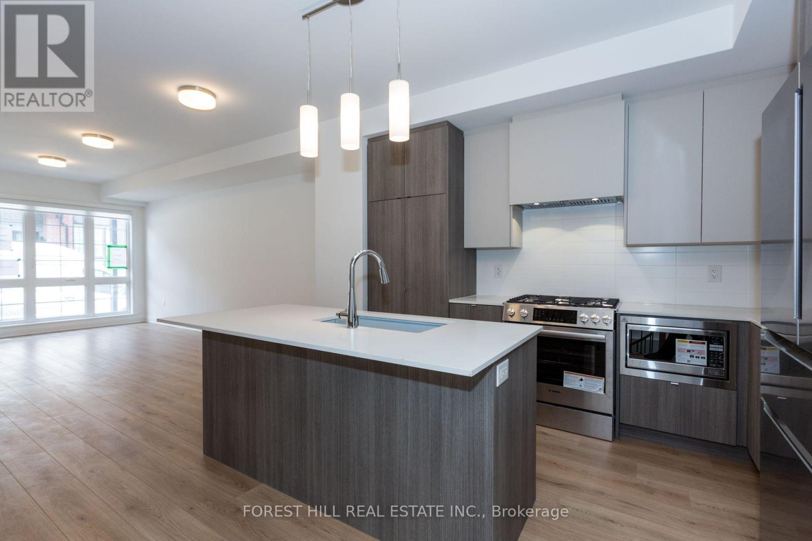 138 Alton Crescent, Vaughan, Ontario  L4J 0M1 - Photo 3 - N12926648