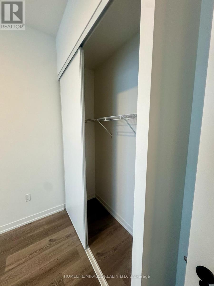 1611 - 225 Commerce Street, Vaughan, Ontario  L4K 5C3 - Photo 17 - N12926656