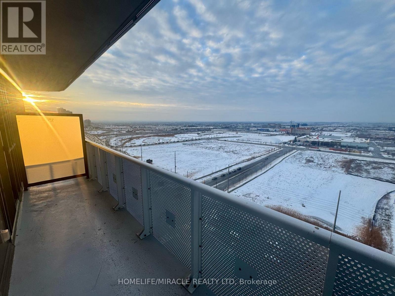 1611 - 225 Commerce Street, Vaughan, Ontario  L4K 5C3 - Photo 24 - N12926656