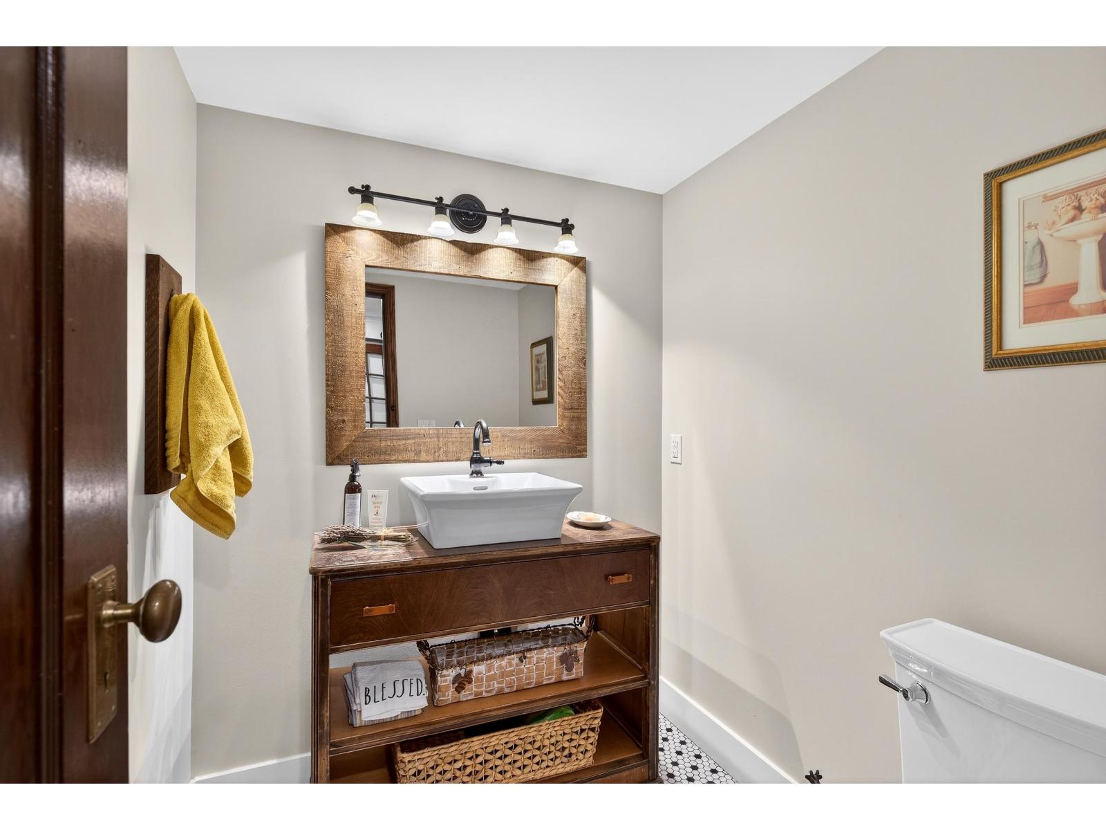 21687 48a Avenue, Langley, British Columbia  V3A 3P7 - Photo 11 - R3103192