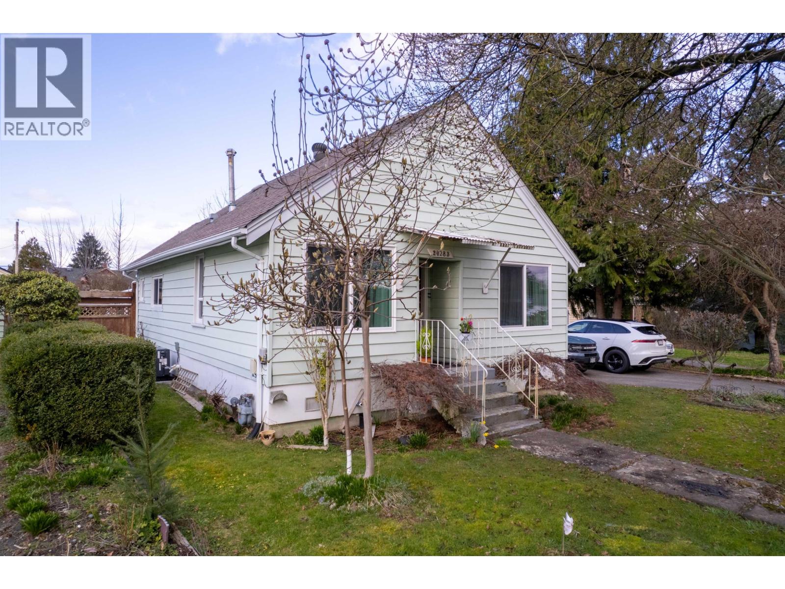 20283 Lorne Avenue, Maple Ridge, British Columbia  V2X 1G2 - Photo 5 - R3095899