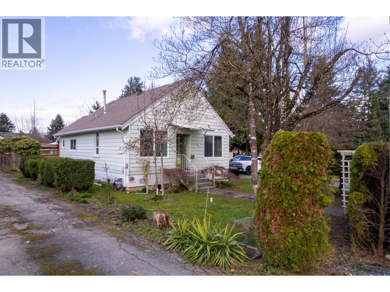 20283 Lorne Avenue, Maple Ridge, British Columbia  V2X 1G2 - Photo 10 - R3095899