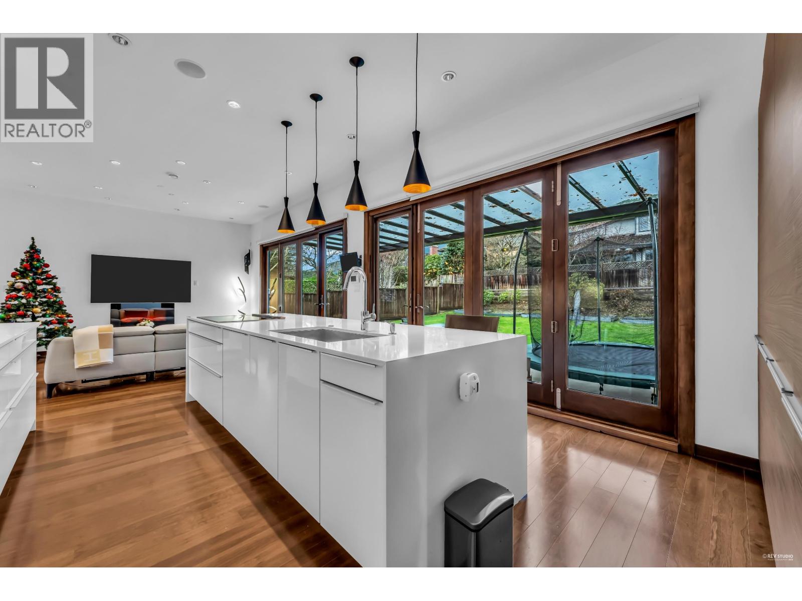 2227 Haywood Avenue, West Vancouver, British Columbia  V7V 1X6 - Photo 5 - R3104067