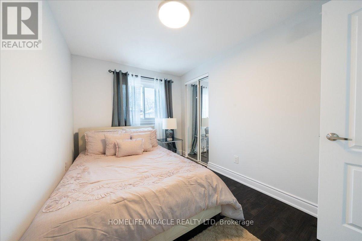 47 Martindale Crescent, Brampton, Ontario L6X 2V7 - Photo 25 - W12924140