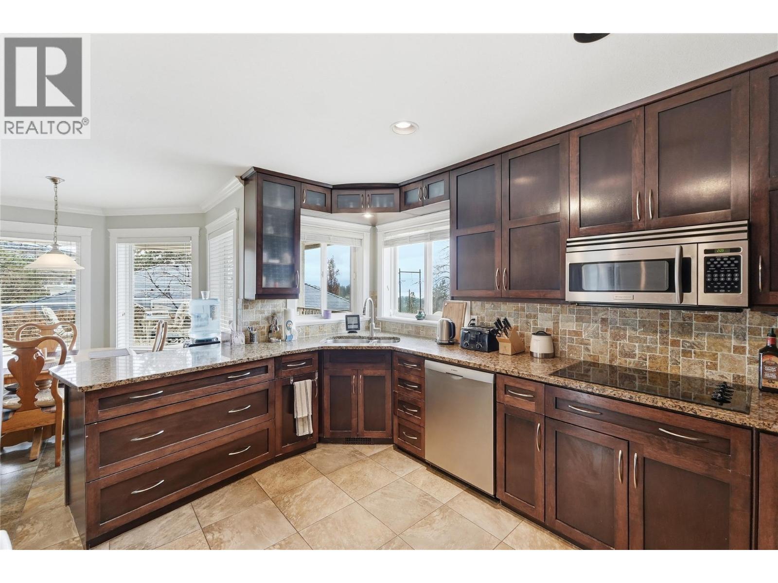 4812 Westridge Drive, Kelowna, British Columbia  V1W 3B5 - Photo 16 - 10380268