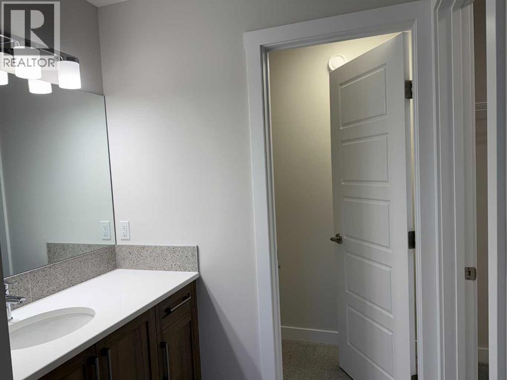 51 Sunrise Heath, Cochrane, Alberta  T4C 3C5 - Photo 39 - A2256885