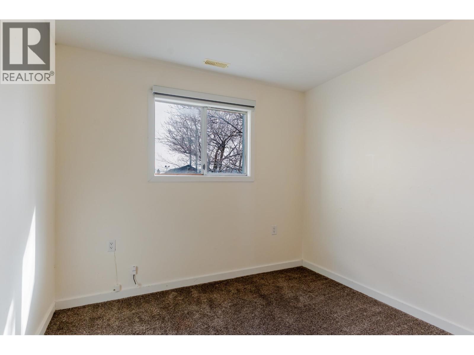 242 S Third Avenue, Williams Lake, British Columbia V2G 1J4 - Photo 22 - R3094136