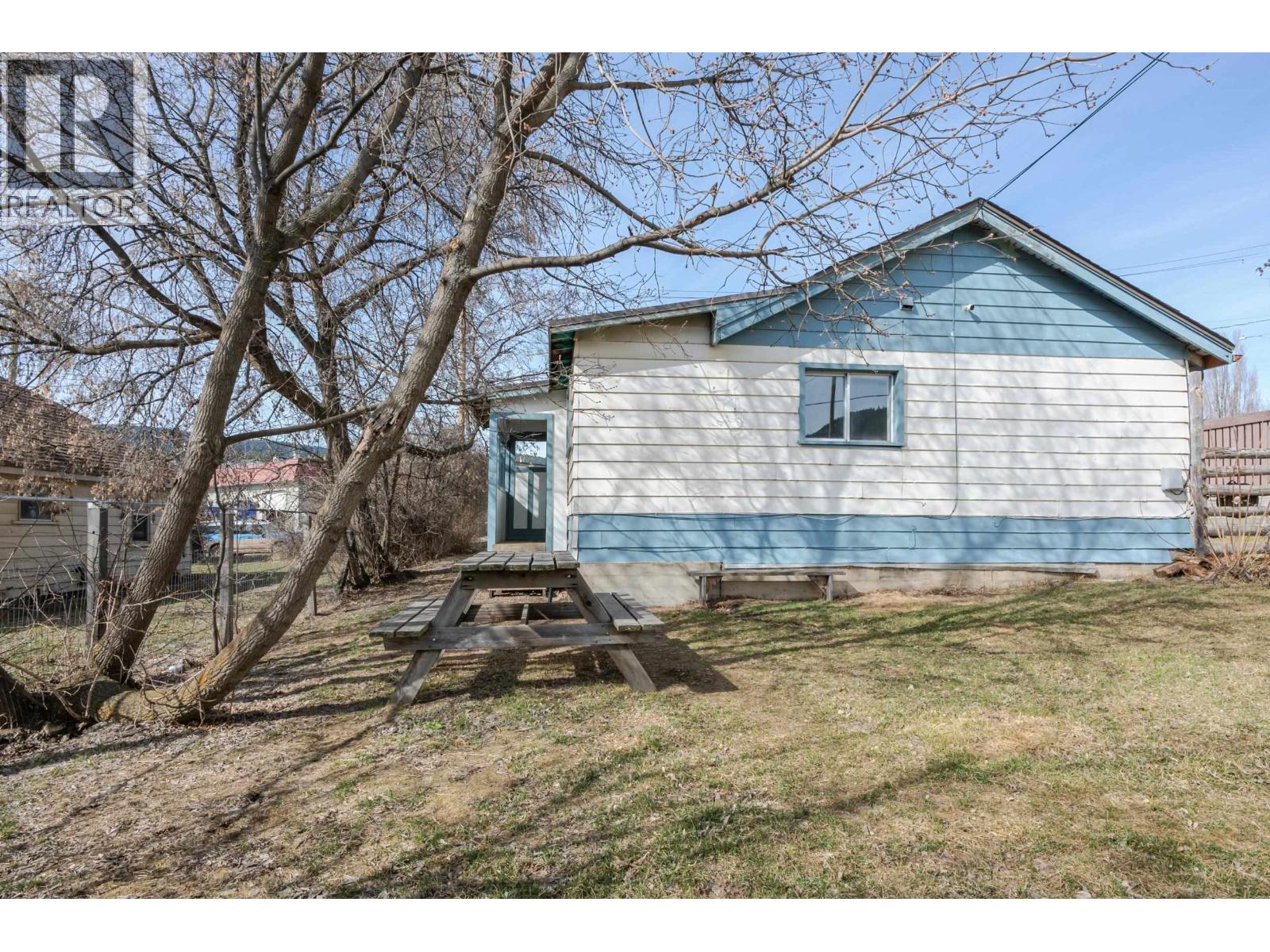 242 S Third Avenue, Williams Lake, British Columbia V2G 1J4 - Photo 4 - R3094136