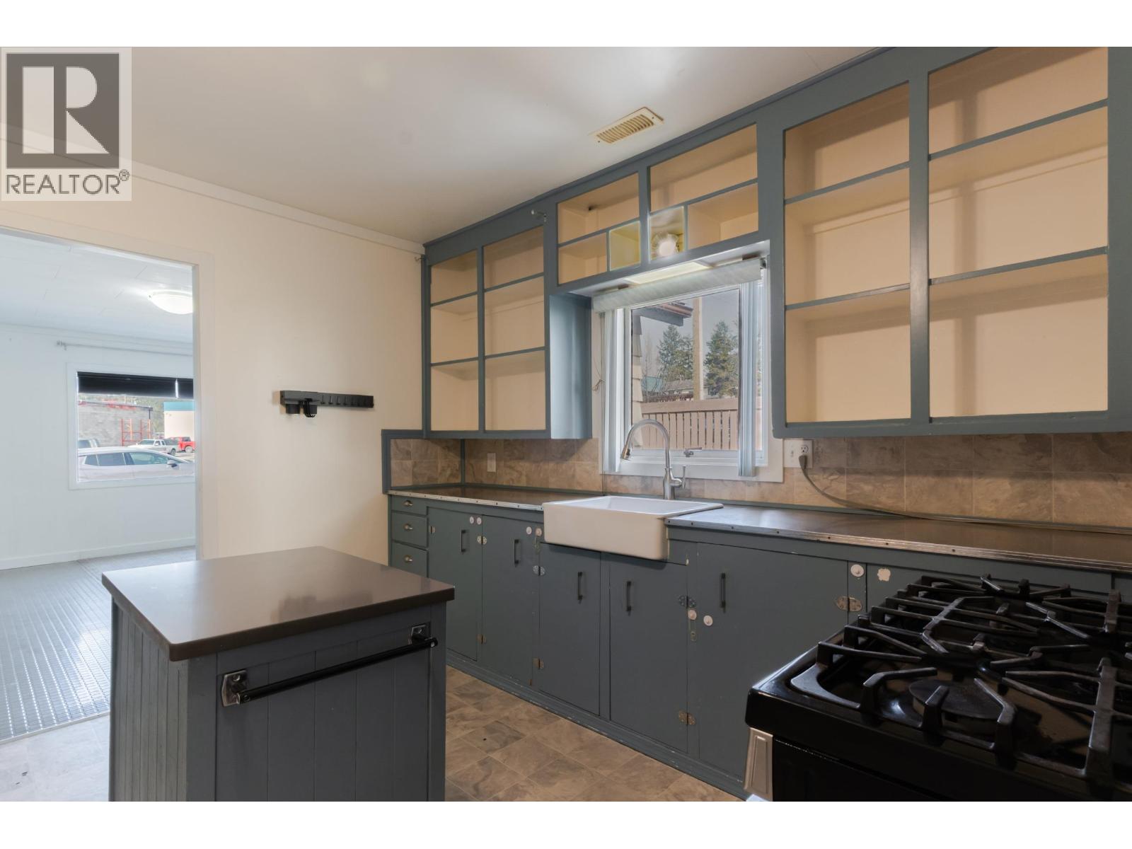 242 S Third Avenue, Williams Lake, British Columbia V2G 1J4 - Photo 16 - R3094136