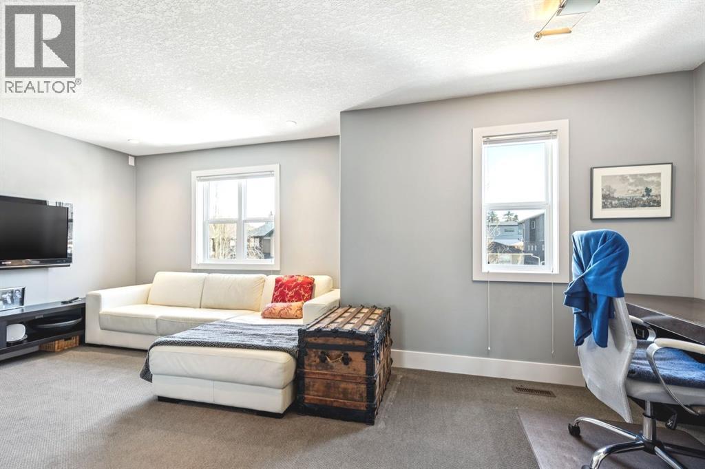 3043 28 Street SW, Calgary, Alberta  T3E 2J4 - Photo 24 - A2296577