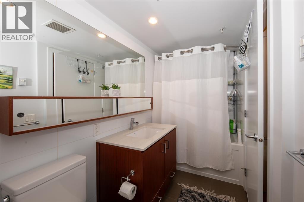 414 221 E 3rd Street, North Vancouver, British Columbia  V7L 0C1 - Photo 11 - R3104091