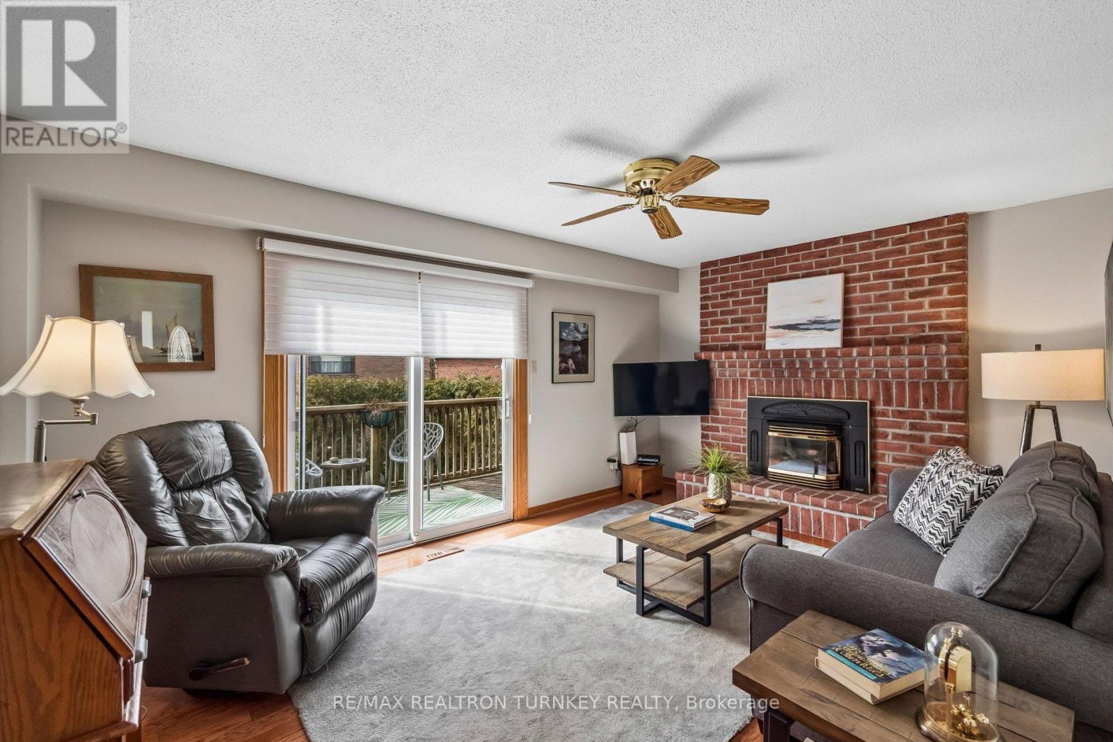 91 Batson Drive, Aurora, Ontario  L4G 3R2 - Photo 11 - N12920340