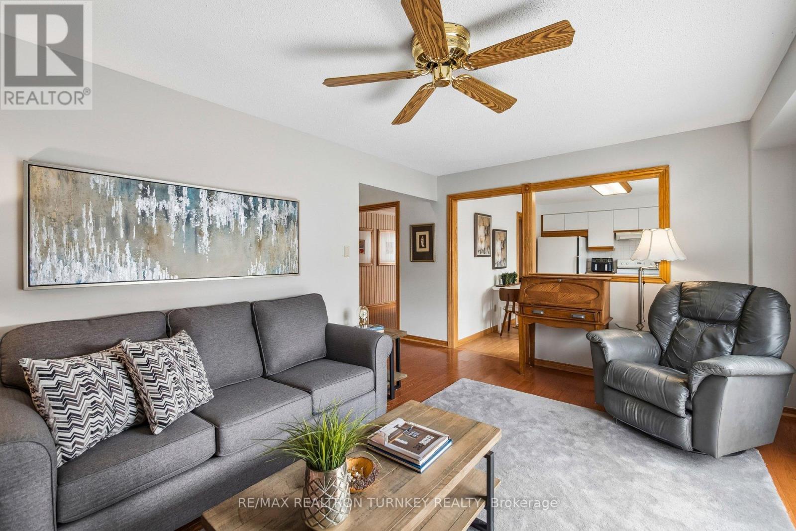 91 Batson Drive, Aurora, Ontario  L4G 3R2 - Photo 13 - N12920340