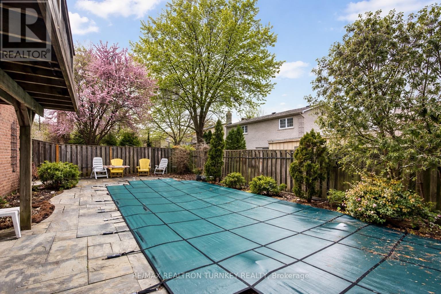 91 Batson Drive, Aurora, Ontario  L4G 3R2 - Photo 2 - N12920340