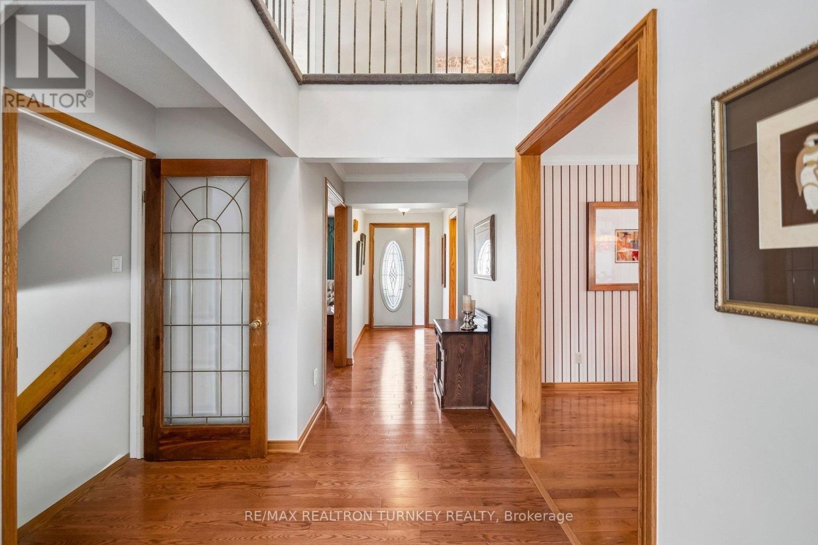 91 Batson Drive, Aurora, Ontario  L4G 3R2 - Photo 7 - N12920340