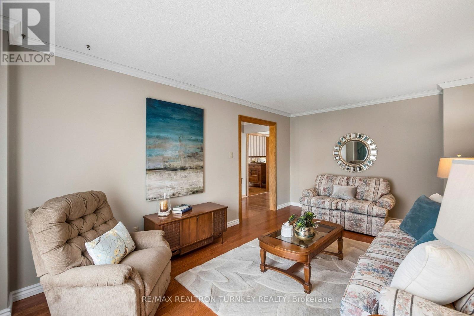 91 Batson Drive, Aurora, Ontario  L4G 3R2 - Photo 9 - N12920340