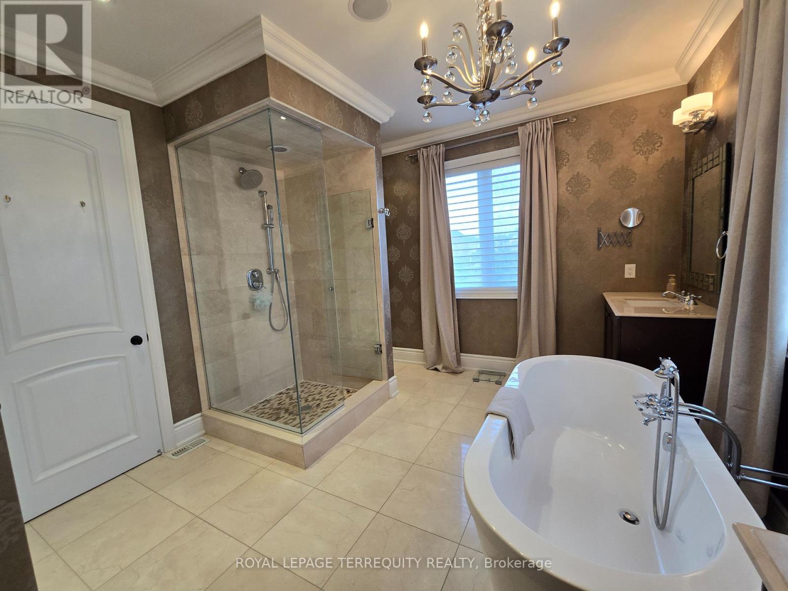 19 Black Diamond Crescent, Brampton, Ontario  L6X 0V8 - Photo 28 - W12881424