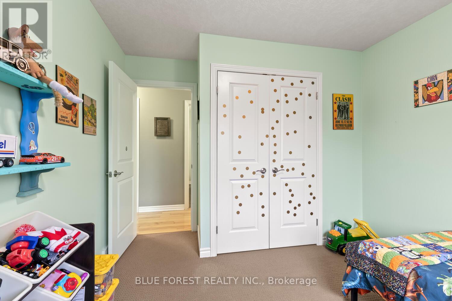 123 Watson Street, Lucan Biddulph, Ontario  N0M 2J0 - Photo 22 - X12925404