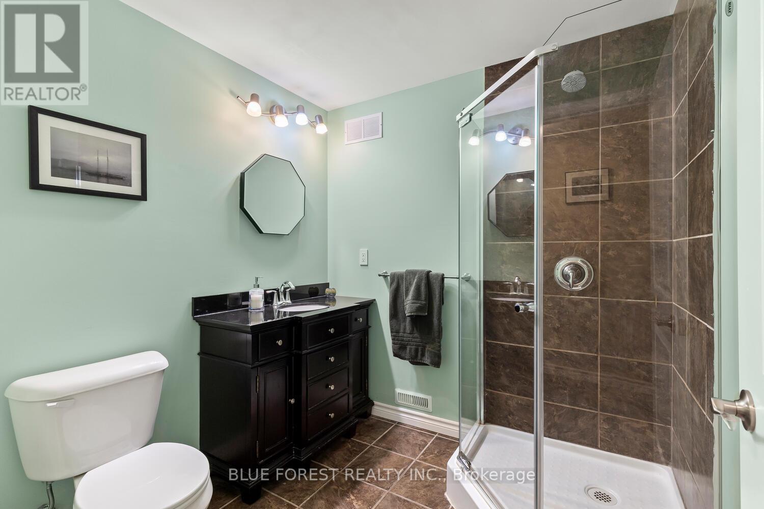 123 Watson Street, Lucan Biddulph, Ontario  N0M 2J0 - Photo 30 - X12925404