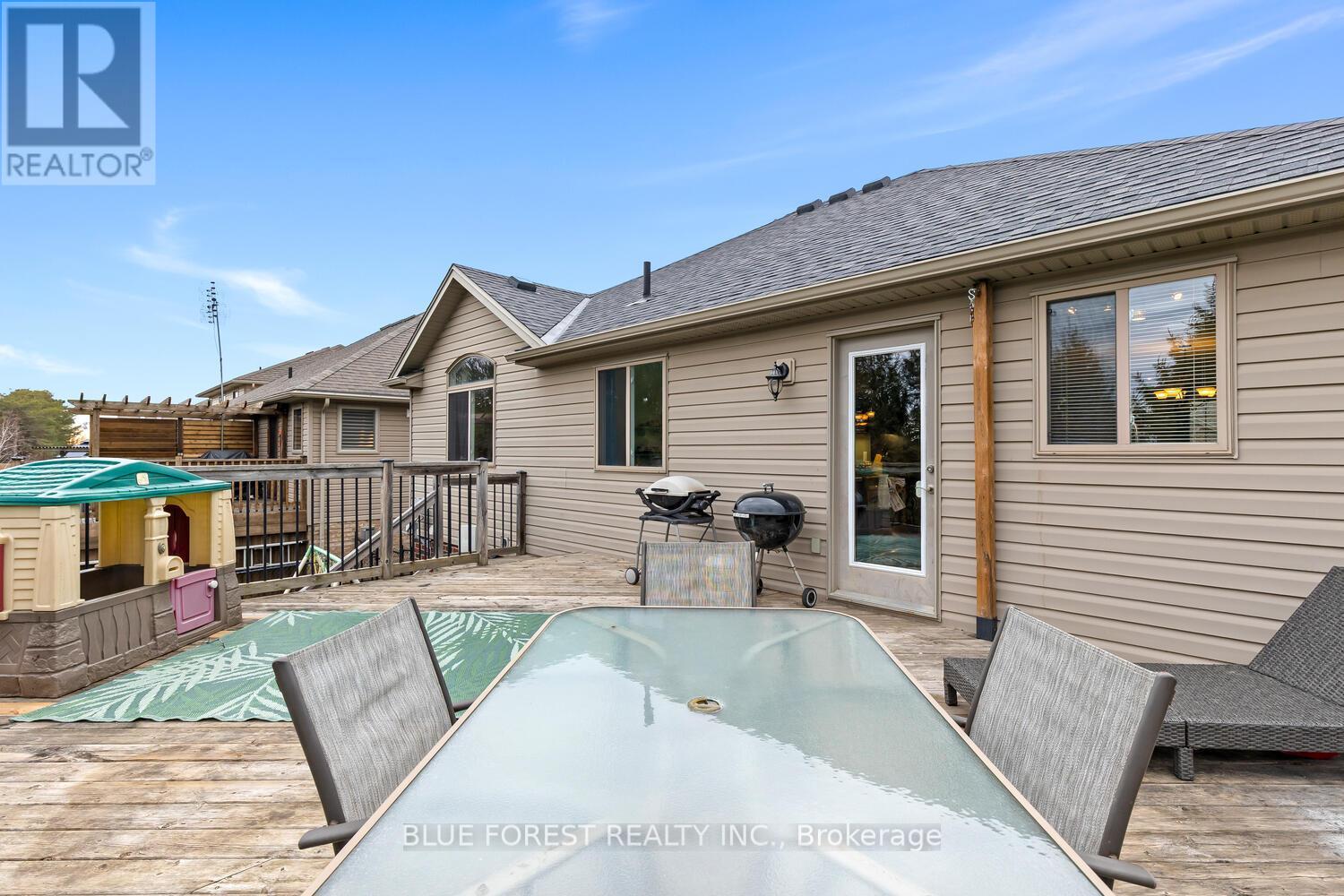 123 Watson Street, Lucan Biddulph, Ontario  N0M 2J0 - Photo 38 - X12925404