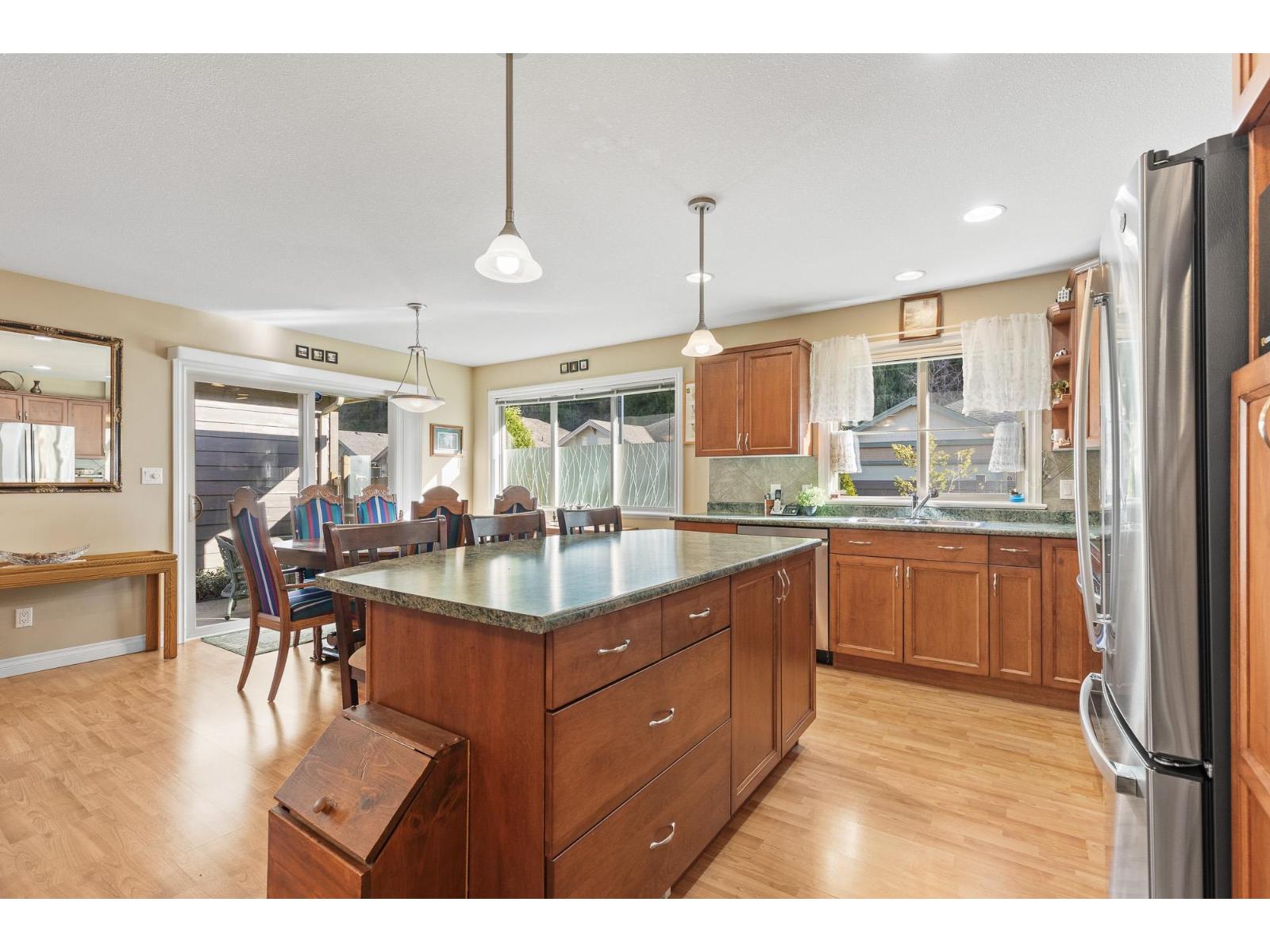 100 46000 Thomas Road, Vedder Crossing, Chilliwack, British Columbia  V2R 5W6 - Photo 8 - R3104073