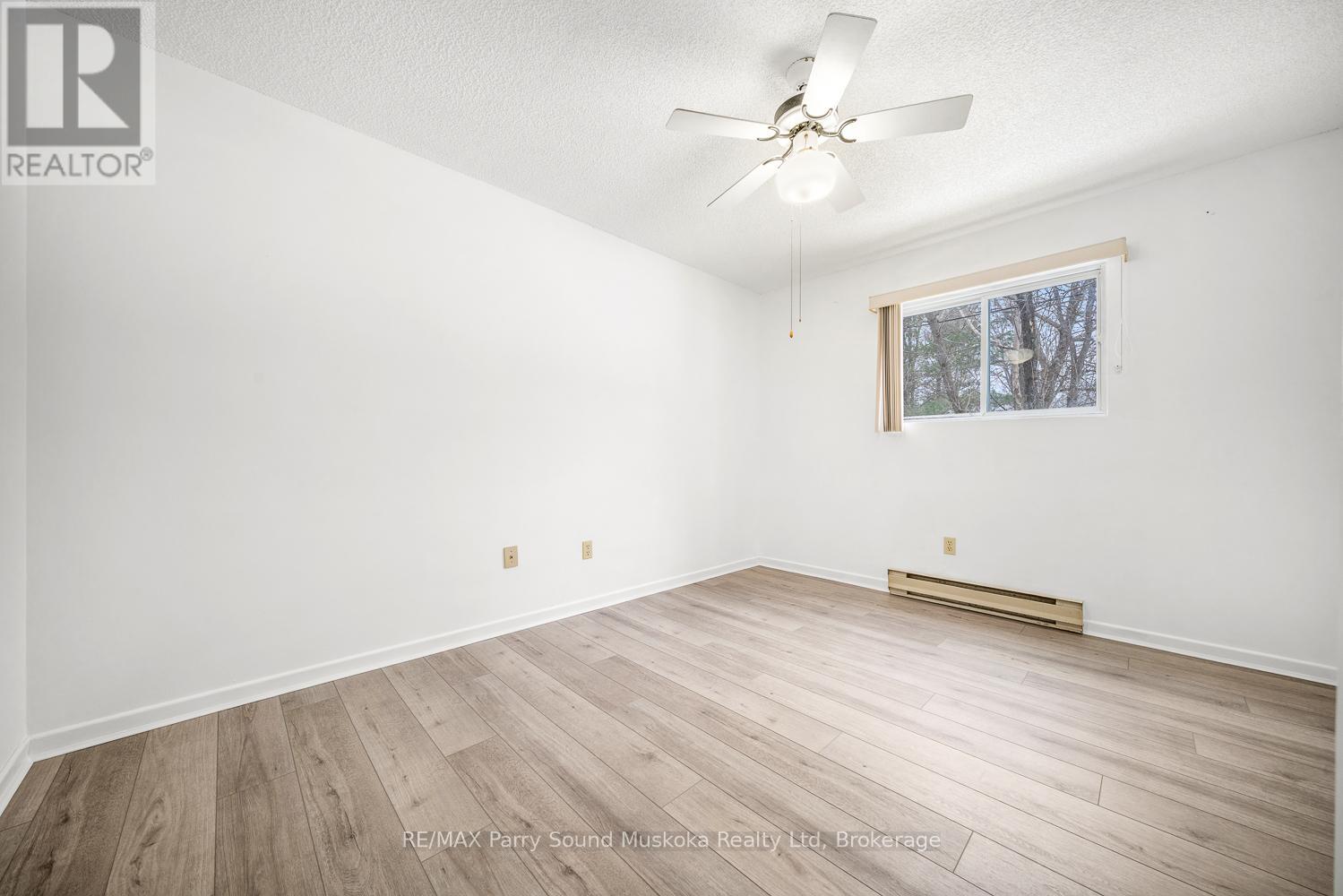 105 - 1 Georgian Bay Avenue, Parry Sound, Ontario  P2A 3B1 - Photo 16 - X12926726