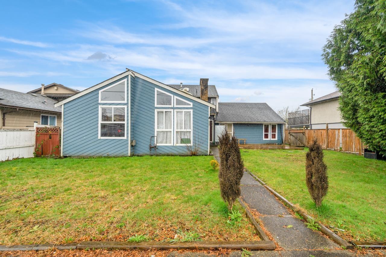 15128 96 AVENUE, Surrey, British Columbia