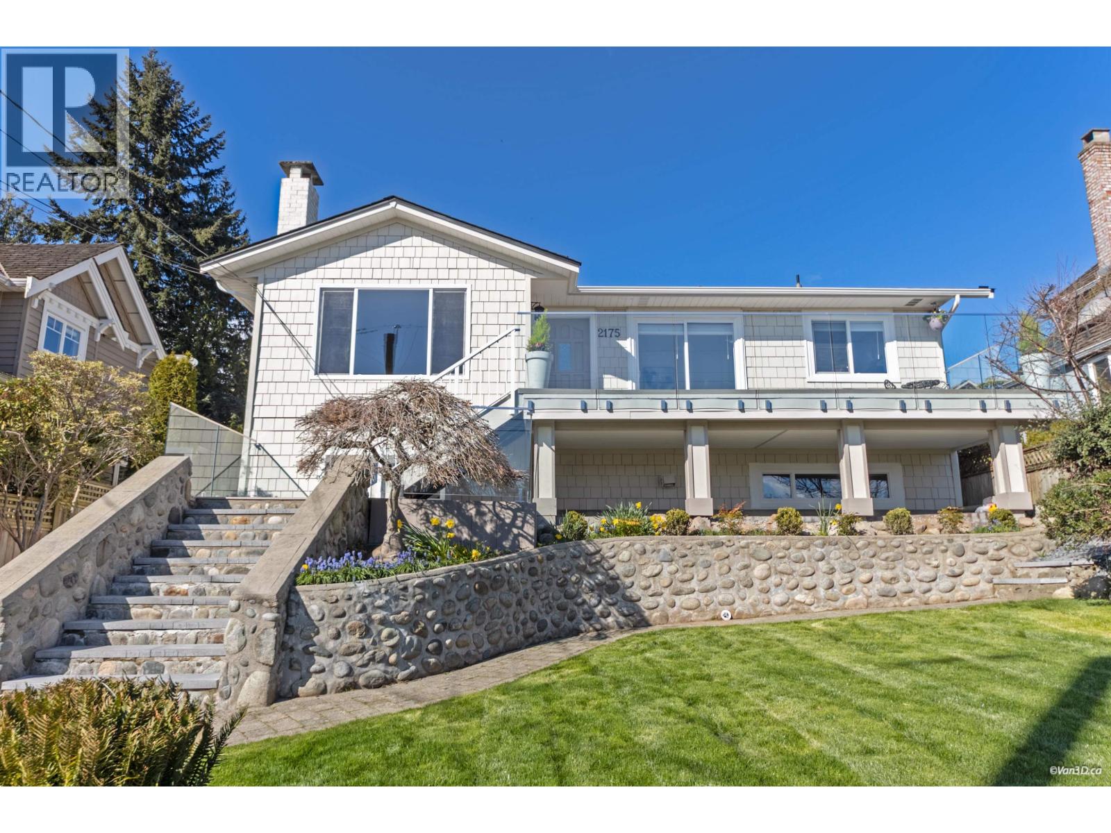 2175 LAWSON AVENUE, West Vancouver, British Columbia