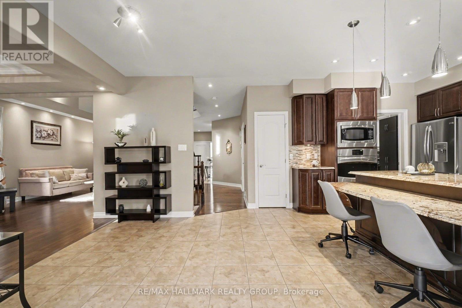 510 White Alder Avenue, Ottawa, Ontario  K1T 0G4 - Photo 14 - X12926732