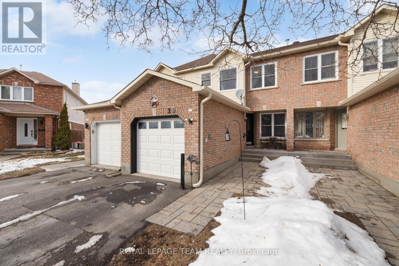 29 Grenadier Way, Ottawa, Ontario  K2J 4L3 - Photo 2 - X12926740