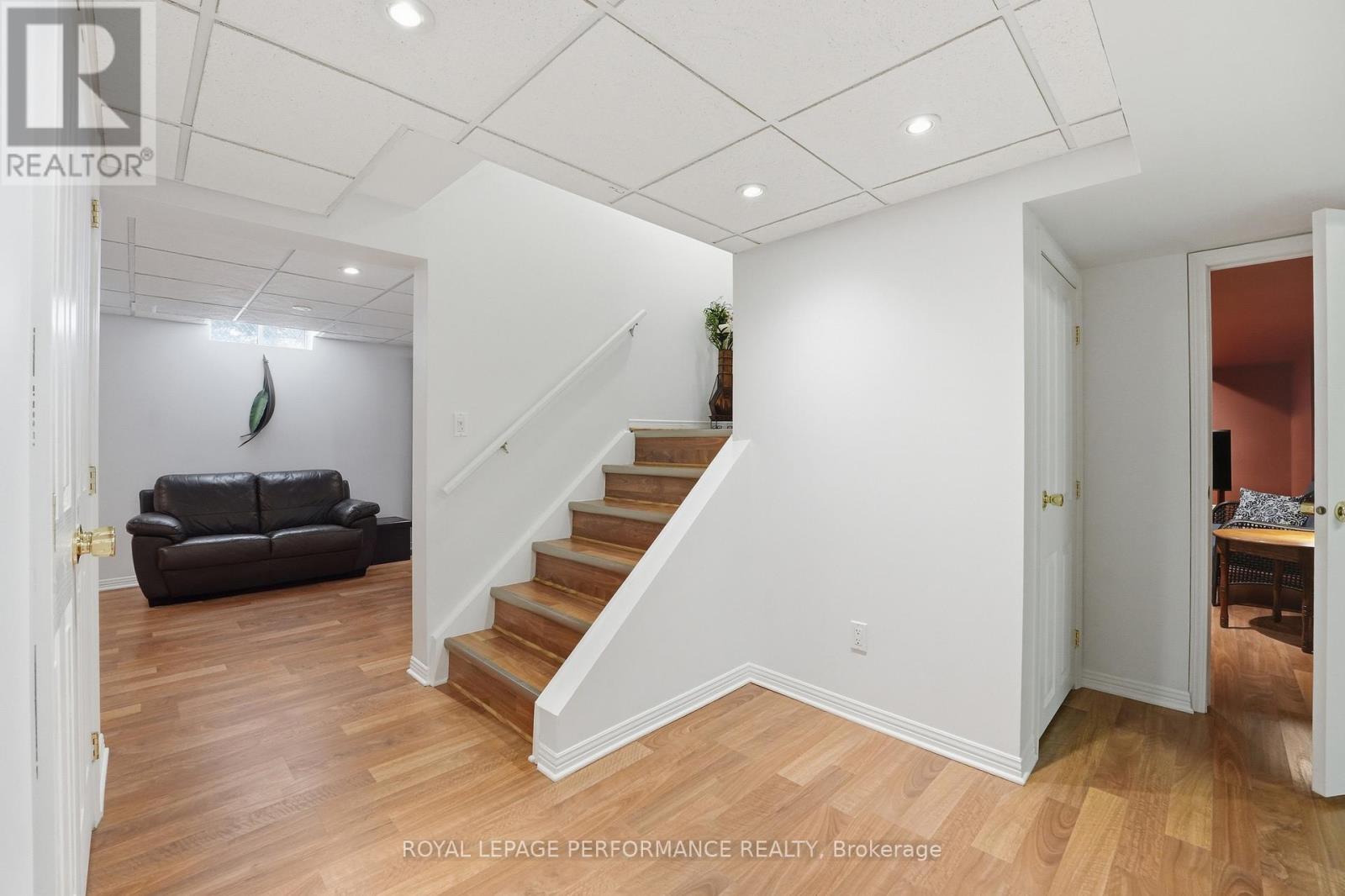 1682 Barrington Street, Ottawa, Ontario  K1C 4W8 - Photo 34 - X12926756