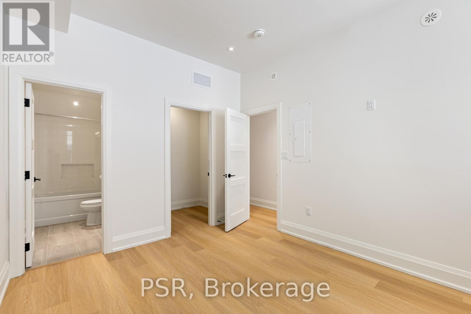 B - 55 Harriet Street, Toronto, Ontario  M4L 2G1 - Photo 16 - E12926718